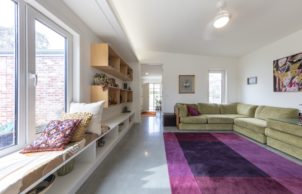 Finniss House: a Light House