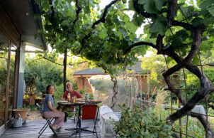 Abdallah House - RetroSuburbia