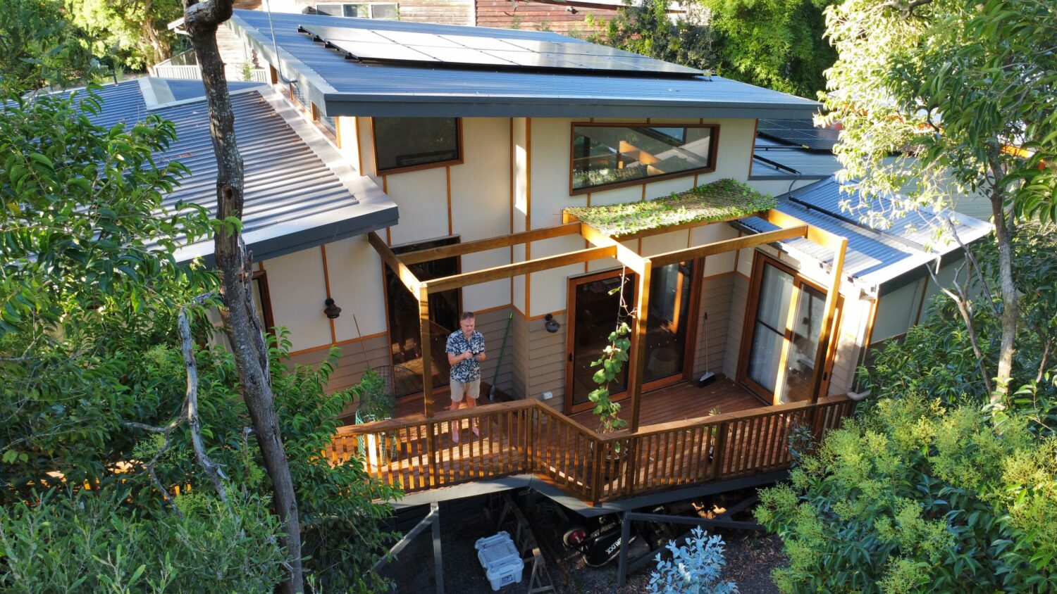 Sustainable Hills House on a Budget